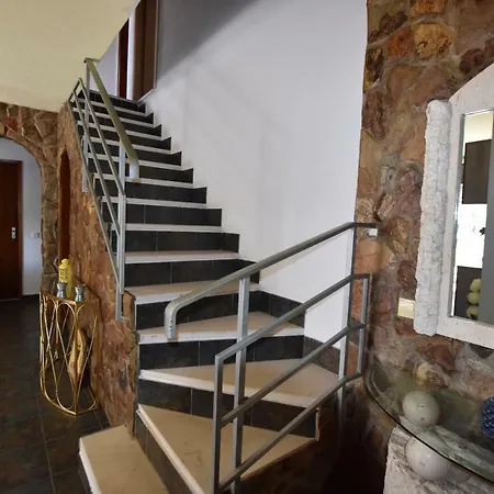 Holiday home Bemposta, 4 Bedroom House In Portimao, Algarve Portimao