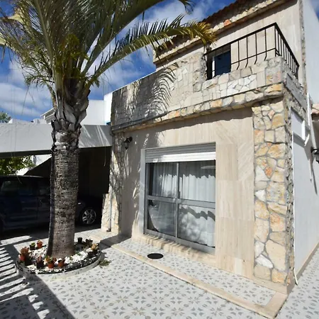 בית נופש Bemposta, 4 Bedroom House In Portimao, Algarve